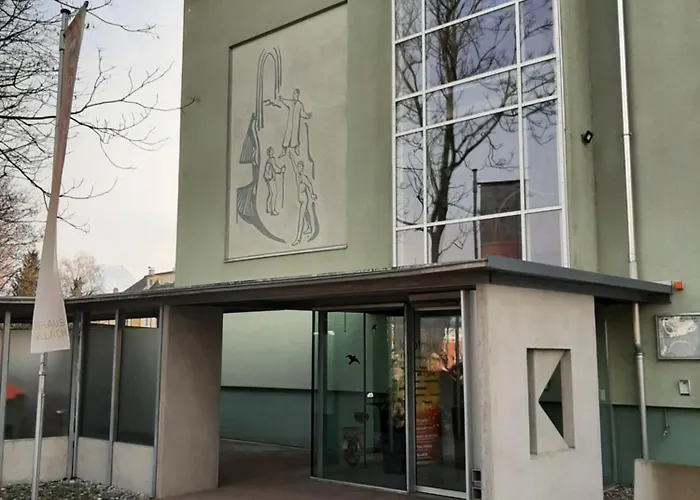 Kolpinghaus אכסניה *